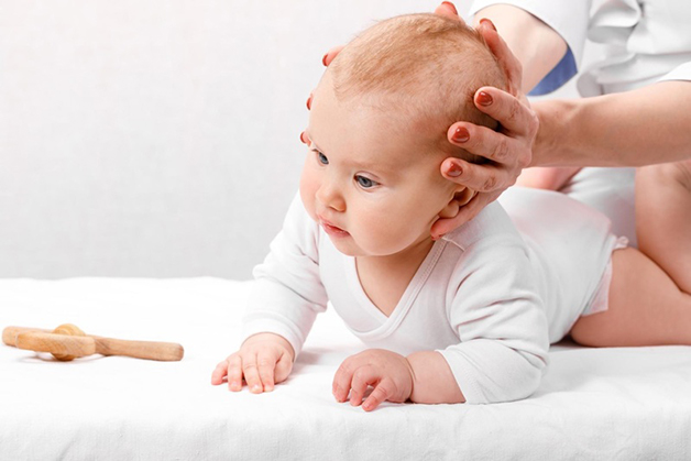 Có nhiều nguyên nhân khiến trẻ bị viêm phế quản