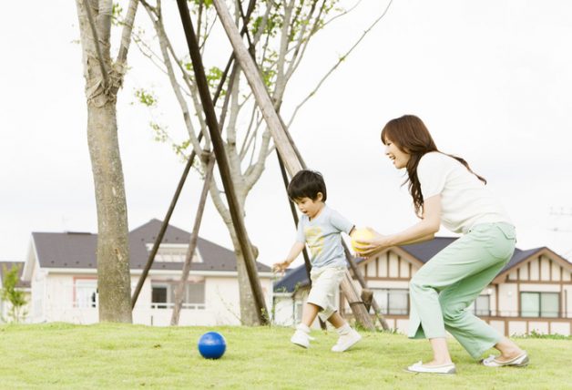 Trẻ em biếng ăn làm thế nào - Tập thói quen vận động lành mạnh cho con