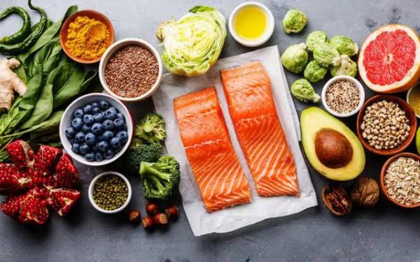 Vối thắc mắc trẻ bị suy dinh dưỡng phải làm sao, bố mẹ lưu ý chế độ ăn uống chính là yếu tố then chốt giúp các thiện tình trạng suy dinh dưỡng ở trẻ