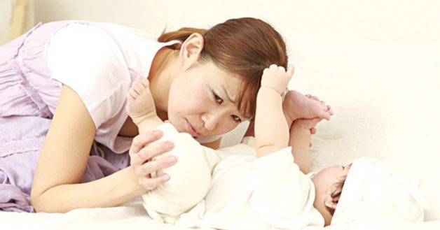 Trẻ đi tiêu phân lỏng nhiều lần trong ngày là dấu hiệu của bệnh tiêu chảy cấp