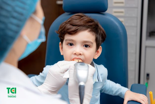 Nạo VA mũi ở trẻ là gì, có nguy hiểm không, khi nào trẻ có thể thực hiện được là thắc mắc của nhiều bậc phụ huynh khi có con em bị bệnh