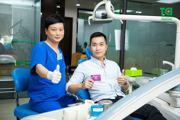 Khách hàng hài lòng tuyệt đối với trải nghiệm nhổ răng tại Thu Cúc TCI