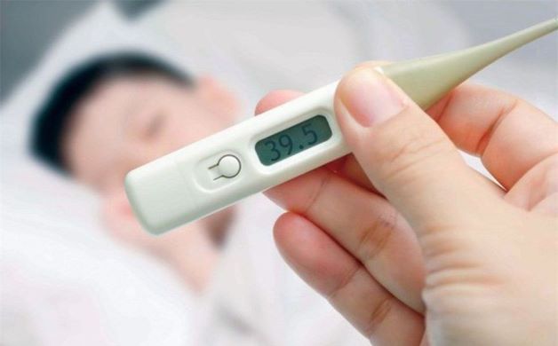 Giai đoạn đầu tiên của sốt xuất huyết thường diễn ra trong khoảng 3 - 4 ngày với triệu chứng sốt cao đột ngột, liên tục.