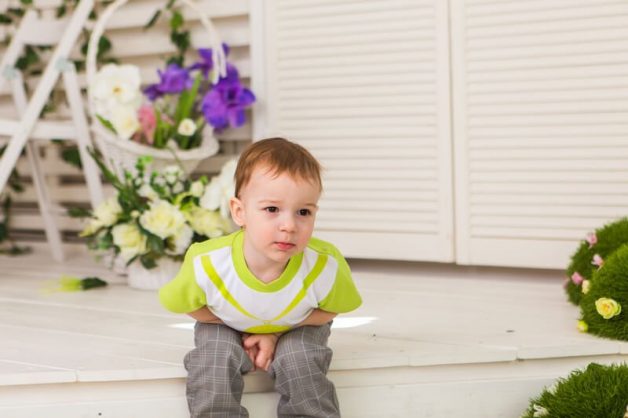 Trẻ em bị táo bón thường xuyên và kéo dài có thể dẫn đến những biến chứng nguy hiểm