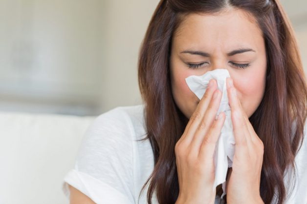 Triệu chứng viêm mũi họng cấp