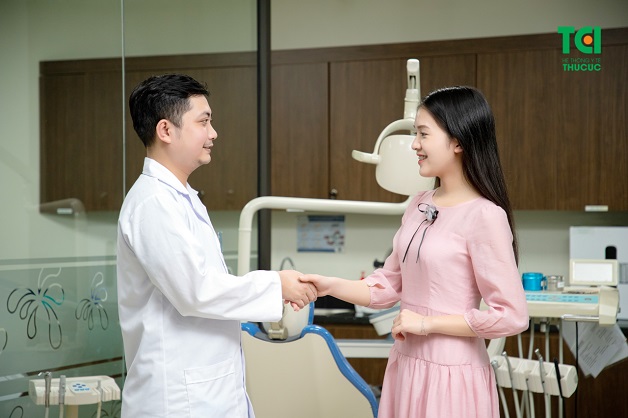 Khách hàng hài lòng với quá trình chỉnh nha tại Thu Cúc TCI