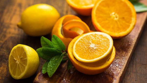 Viêm loét dạ dày cần hạn chế trái cây họ cam chanh