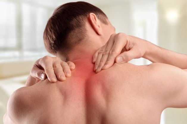 Điều trị bệnh thoái hóa cột sống cổ giúp cải thiện các cơn đau tại vùng cổ