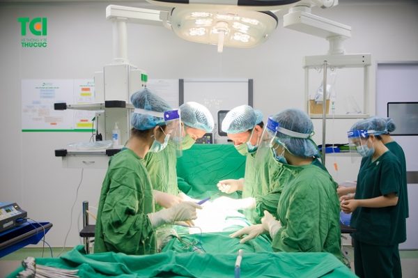 phẫu thuật bóc tách khối u