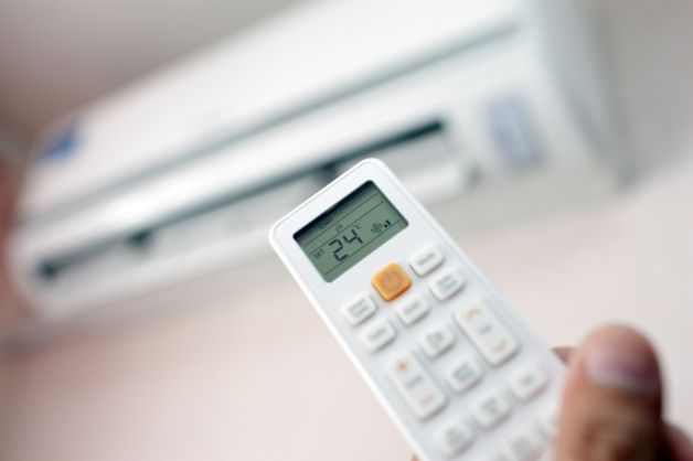 Cách chữa mất ngủ trưa nhờ hạ thấp nhiệt độ phòng