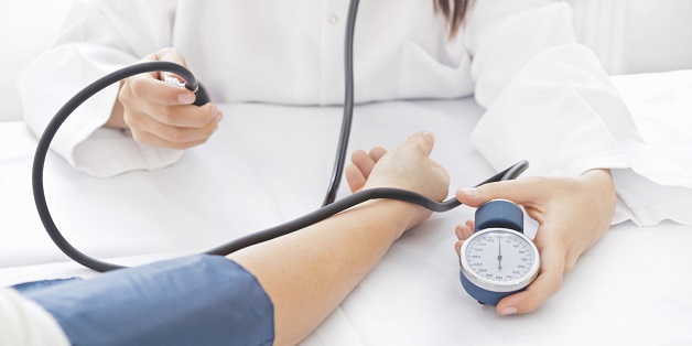 Đêm mất ngủ dễ làm tăng huyết áp và nhiều bệnh lý khác