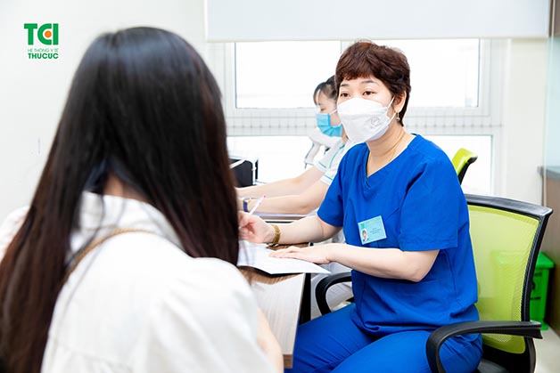 Thai phụ cần thăm khám định kỳ để phát hiện bệnh sớm, nghe theo lời khuyên và hướng dẫn của bác sĩ chuyên khoa