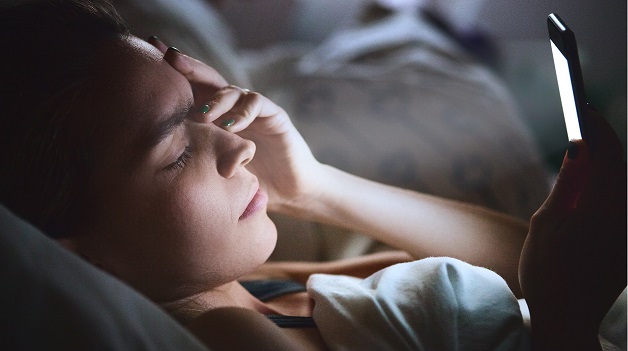 nguyên nhân gây ra hiện tượng mất ngủ ở người trẻ
