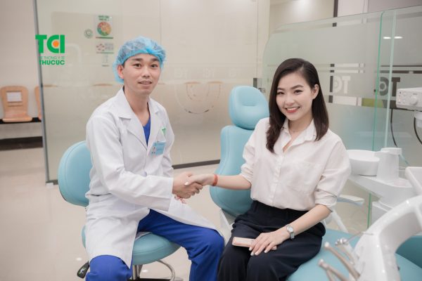 Đừng quên thăm khám răng định kỳ để bảo vệ sức khỏe răng miệng bạn nhé!