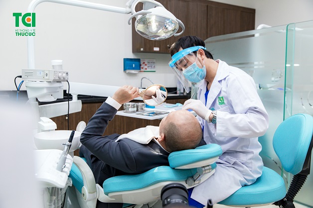 Đừng quên thăm khám định kỳ để bảo vệ sức khỏe răng miệng bạn nhé!