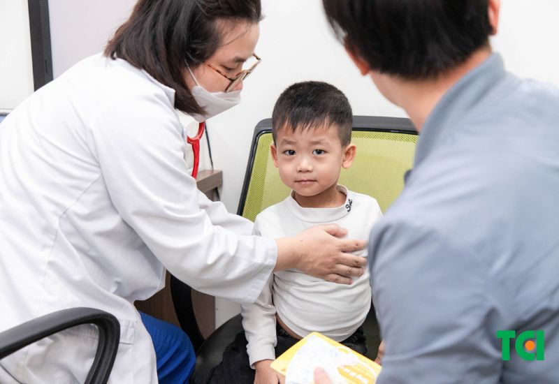 Vô vàn khuyến mại hấp dẫn đang chờ đón bạn tại Nhi khoa Thu Cúc TCI.