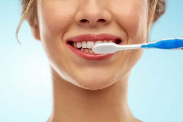 Chăm sóc răng sau khi nhổ răng khôn để vết thương nhanh hồi phục
