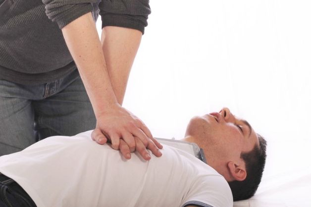 Những điều cần lưu ý khi sơ cứu bệnh nhân tai biến