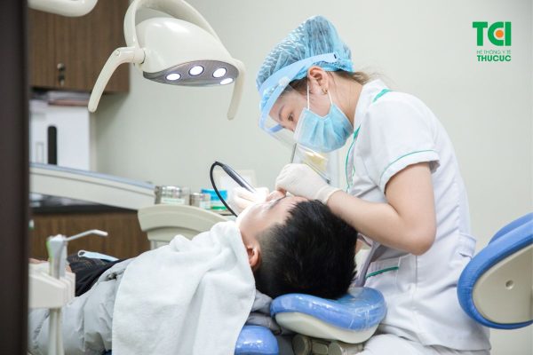 Lấy cao răng nhiều có tốt không tùy thuộc vào tình trạng răng miệng của từng người nhưng không quá 4 lần/năm