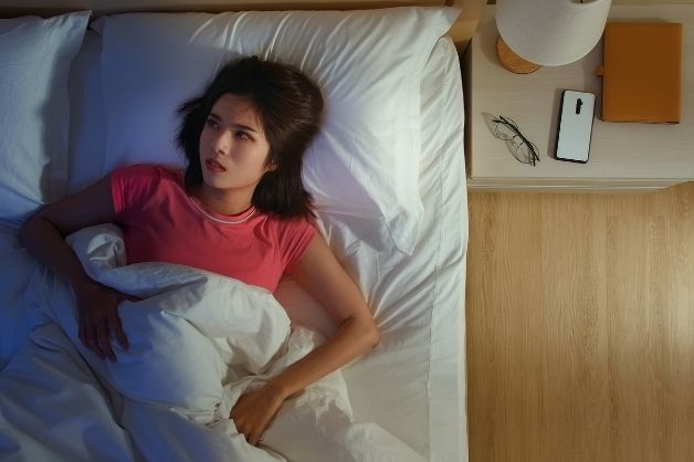 Mất ngủ lúc gần sáng là do đâu?