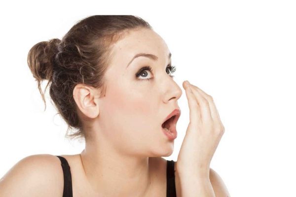 Cao răng có làm hôi miệng không, thực tế thì cao răng là tác nhân cơ bản dẫn tới tình trạng hôi miệng mọi người gặp phải