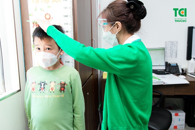 khám tổng quát cho trẻ