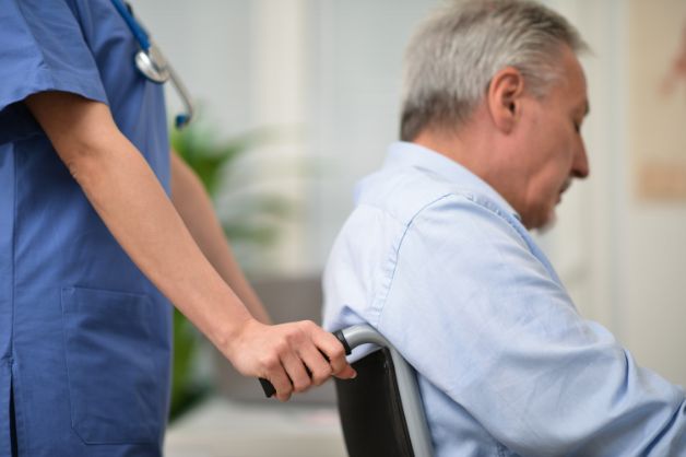 Tai biến mạch máu não có thể để lại nhiều biến chứng nguy hiểm.