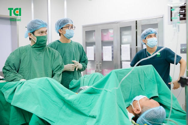 Sỏi niệu đạo trước và sau
