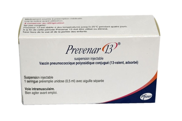 Tiêm vắc xin phế cầu cho người lớn - Vi khuẩn phế cầu rất dễ lây nhiễm qua con đường hô hấp, hắt xì hơi, tiếp xúc gần với người bệnh.