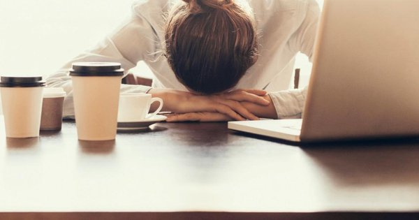 Thoái hóa đốt sống cổ do tư thế làm việc và nghỉ ngơi không đúng