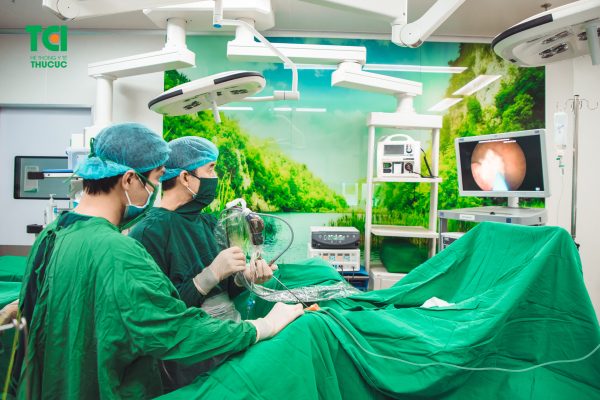 điều trị đau sỏi bàng quang 