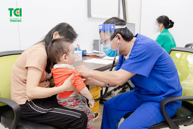 Bé bị cúm A