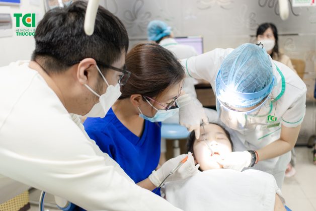 dính thắng lưỡi