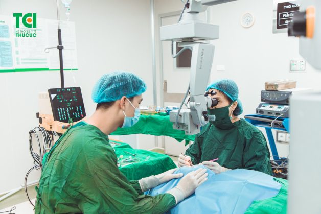 đục thủy tinh thể độ 3