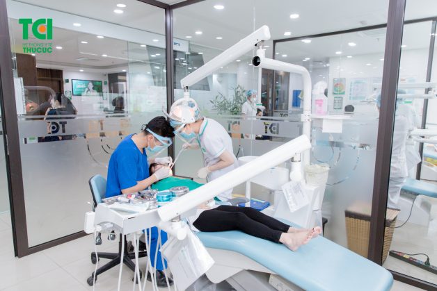 răng viêm quanh cuống