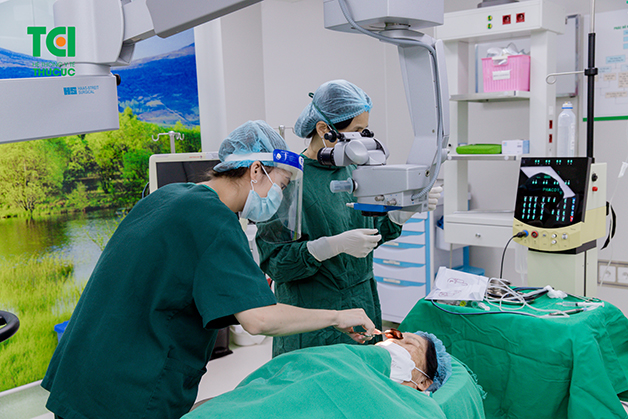 thoái hóa võng mạc