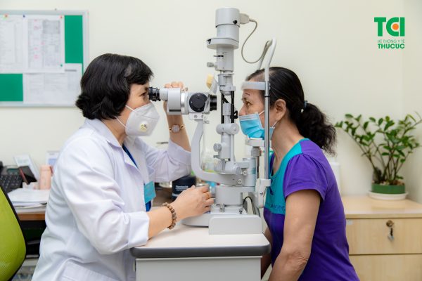viêm giác mạc sợi