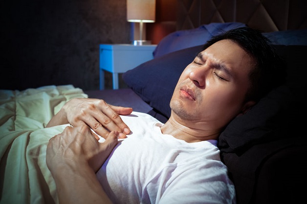 trào ngược dạ dày về đêm là gì