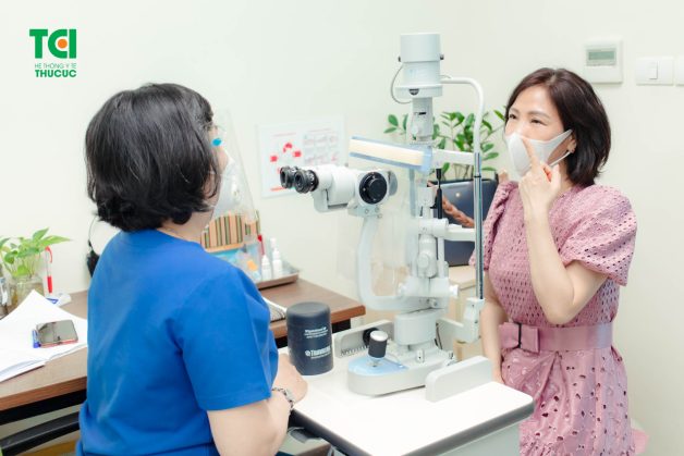 bệnh thoái hóa hoàng điểm