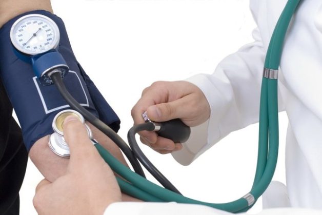 bệnh võng mạc do huyết áp cao