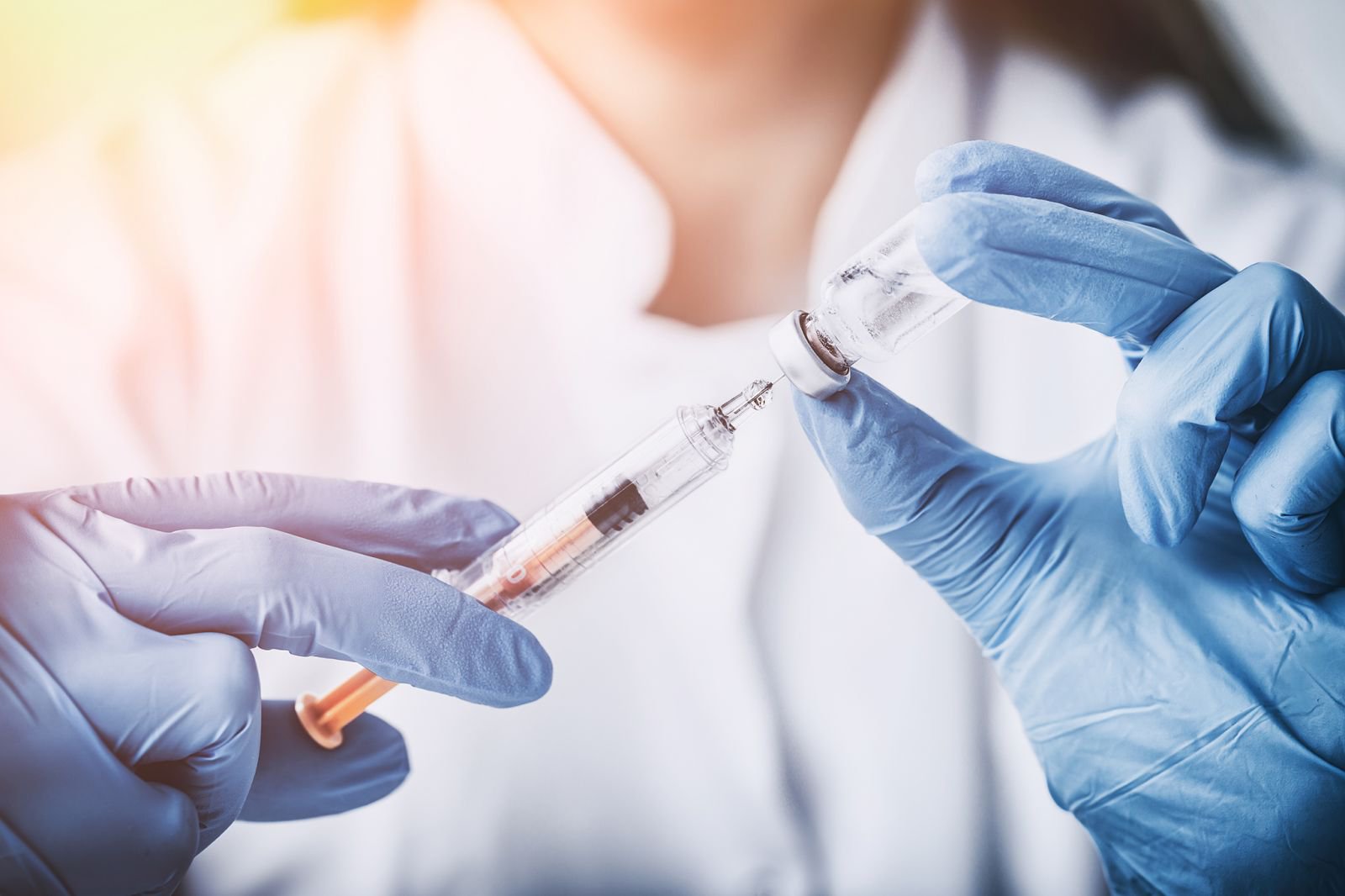 Các loại vắc xin phòng cúm phổ biến ở Việt Nam là vắc xin Influvac, GC Flu, Ivacflu-S và vắc xin cúm Vaxigrip tetra