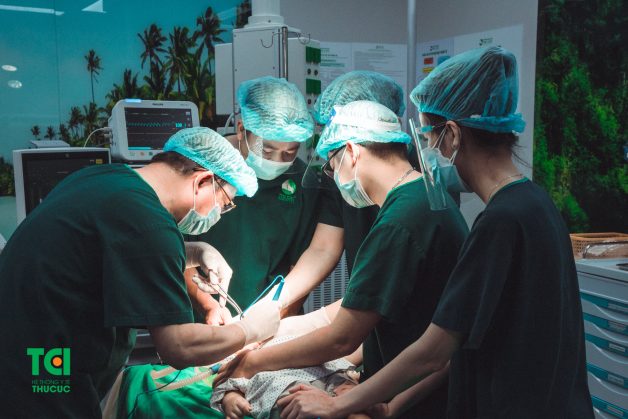 Sử dụng dao plasma để phẫu thuật dính thắng lưỡi gây mê