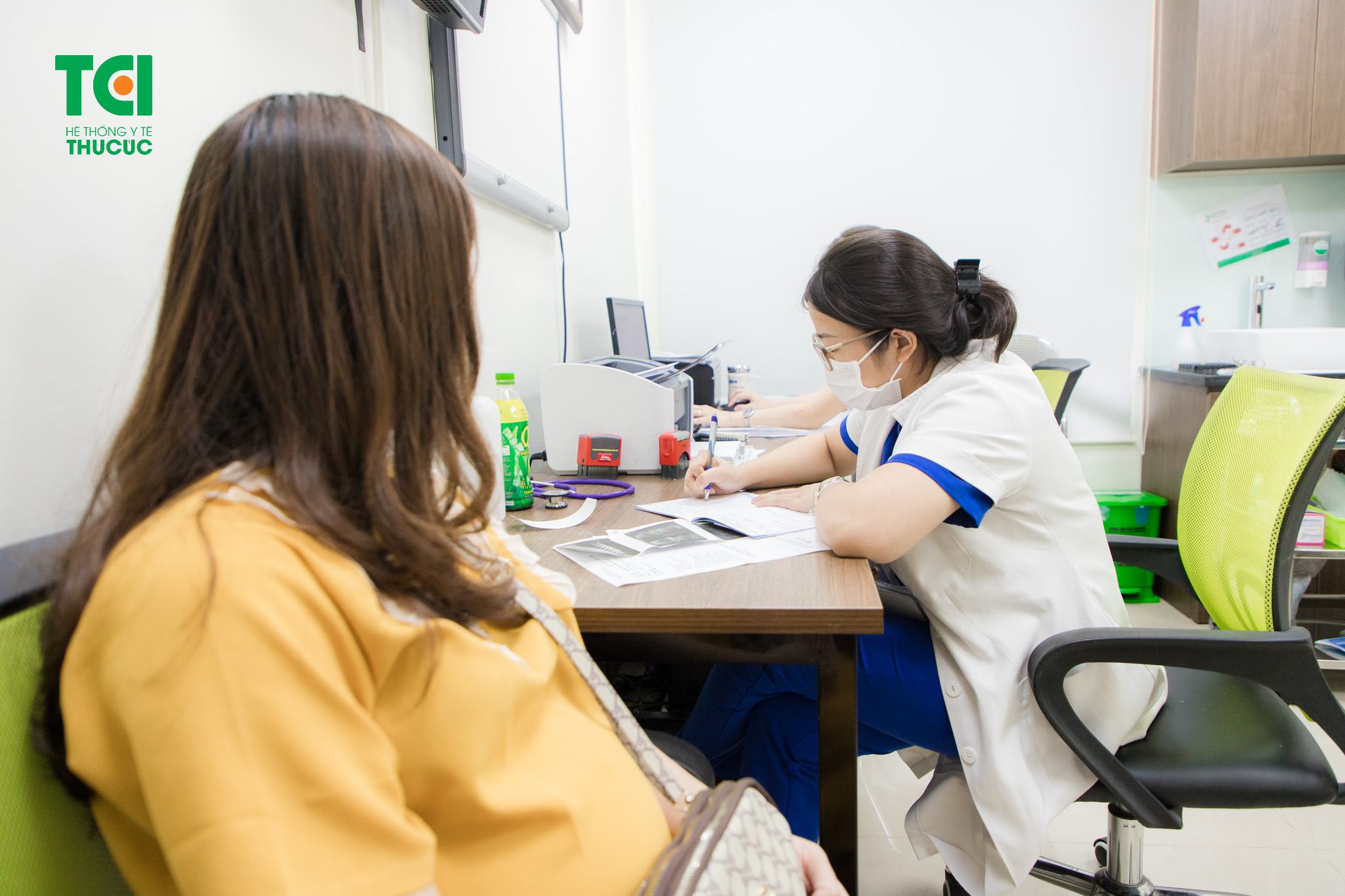 Mẹ bầu mắc viêm gan B thể không hoạt động nên đi kiểm tra sức khỏe thường xuyên