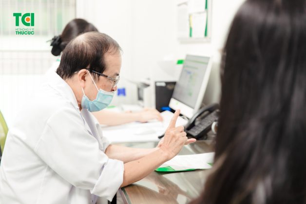Bệnh nhân nên trao đổi với bác sĩ thăm khám nếu đang sử dụng các loại thuốc đặc trị