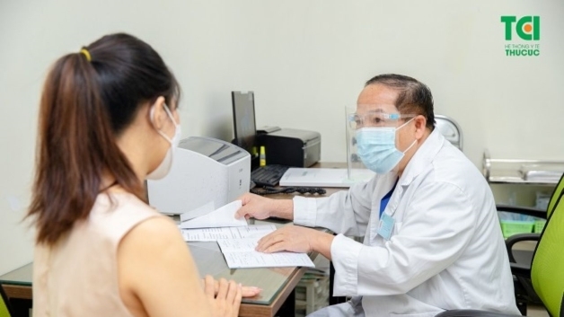 Trước phẫu thuật, chị em nên khám và trao đổi với bác sĩ để nhận chỉ định
