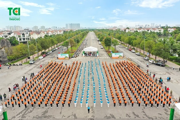 Chương trình đồng diễn dân vũ