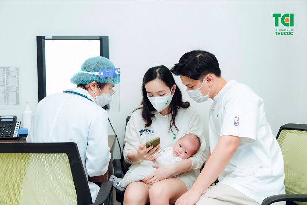 Khám tổng quát cho trẻ sơ sinh bao gồm những gì
