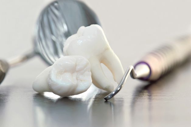 Phương pháp chăm sóc răng miệng cho người cao tuổi.