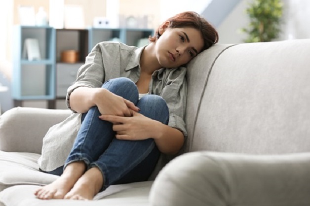 Mệt mỏi, chân tay yếu, kiệt sức do hay bị mất ngủ về đêm