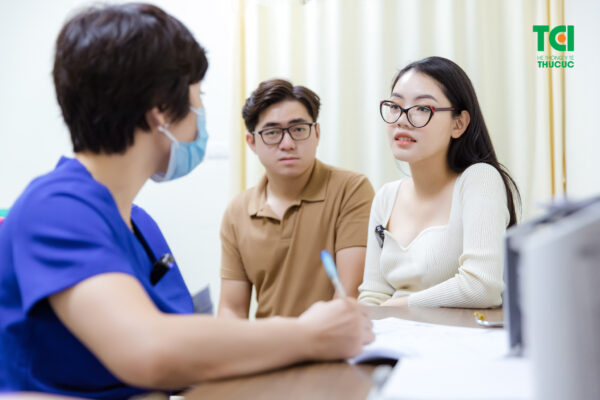 Khám thai, theo dõi thai định kỳ là cách để các mẹ bầu hiện đại có thể đảm bảo sức khỏe bản thân và thai nhi cho tới ngày